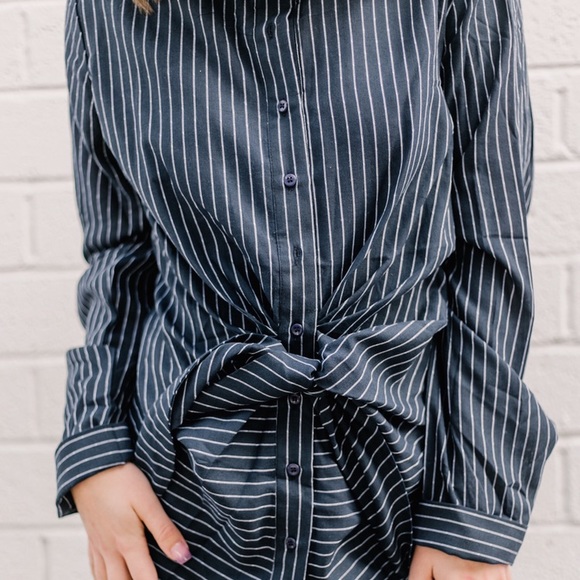 EVERLY navy and white striped blouse - Picture 5 of 5